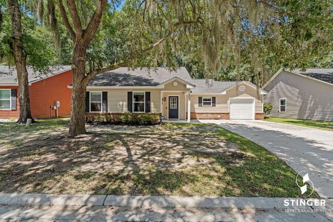 Building Photo - 13 Brindlewood Dr