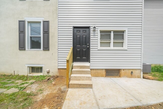 Photo - 661 Downingtown Pike Unit A