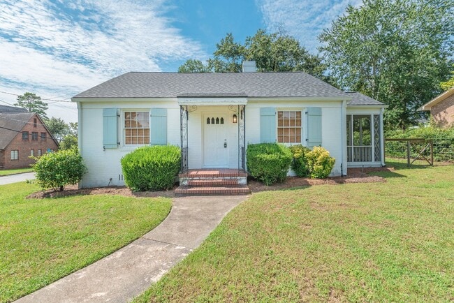 Building Photo - Charming 3-bedroom/2-bath single-family ho... Rental