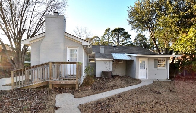 Photo - 205 S Mayo St