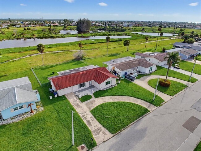 Building Photo - 4044 Headsail Dr