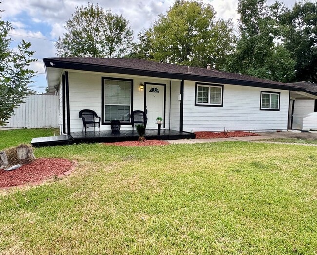 Photo - 2708 Morningside Ln