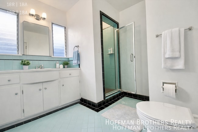 Photo - 1234 Ridgeley Dr Unit 1/2