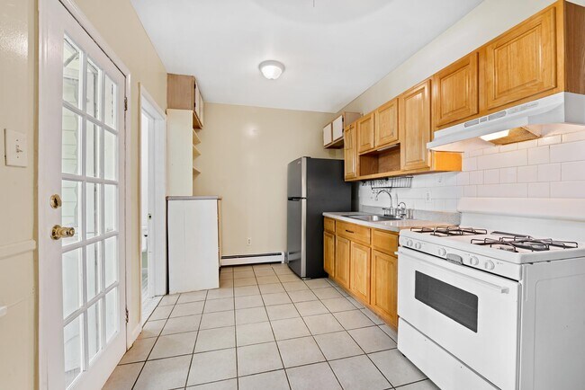 Photo - 44 Court House Pl Unit 1