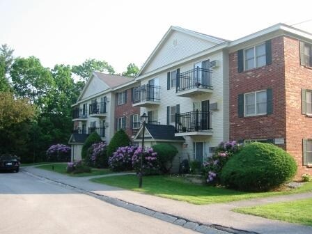Oak Hill Condominiums - Oak Hill Condominiums