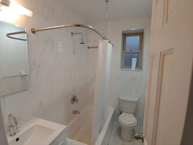 48-35 43rd St Unit 5B