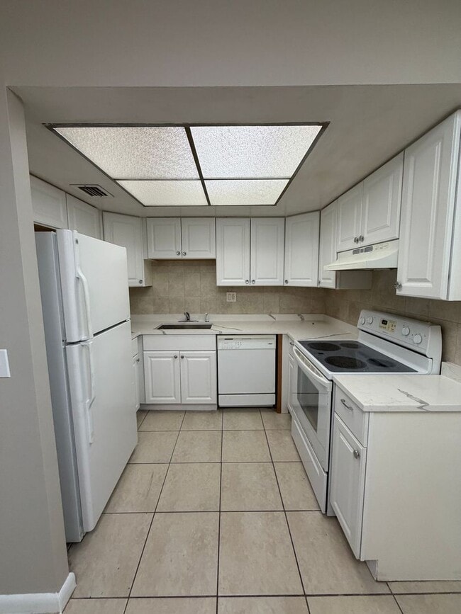 Building Photo - 2130 NW 58th Ave