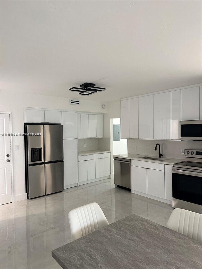Photo - 10185 Collins Ave Apartment Unit 522