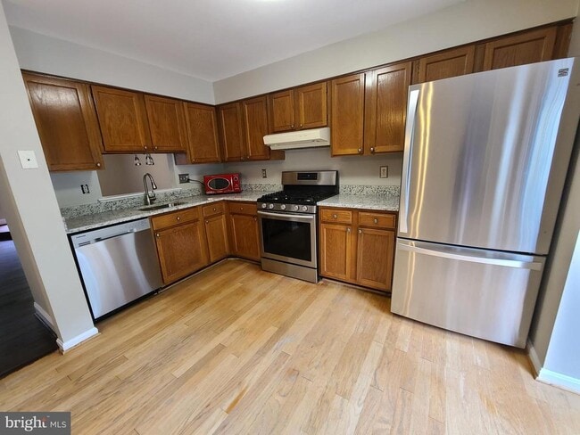 Photo - 7420 Houndsbury Ct