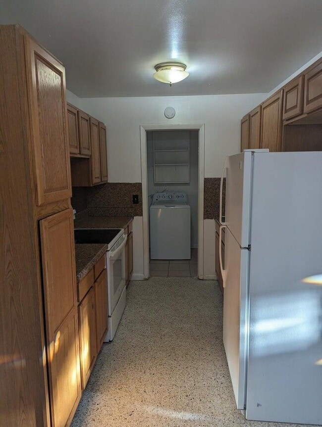 Photo - 1156 W 26th St