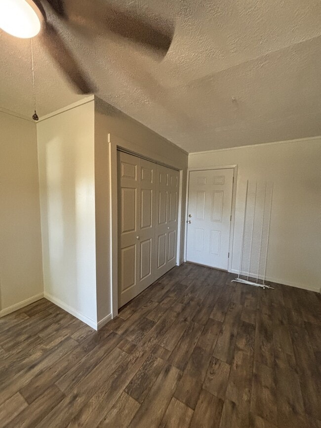 Photo - 207 W Grant St