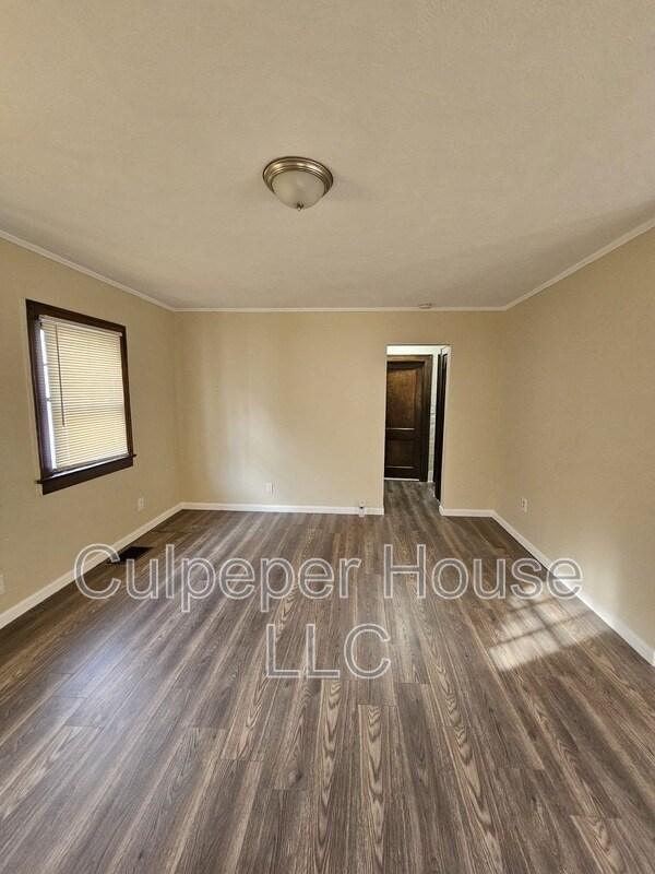 Photo - 1046 Slater St