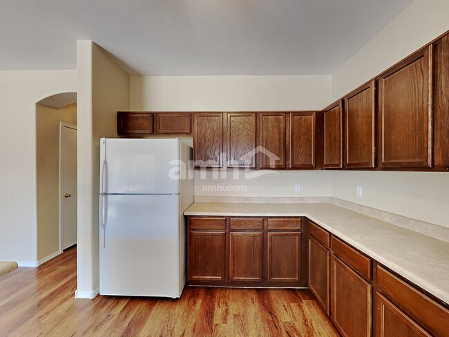 Photo - 25841 W Miami St