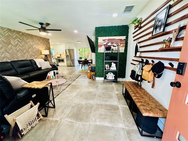 Photo - 8805 Hanford Dr
