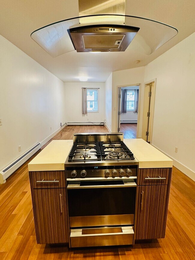 Photo - 81 W 27th St Unidad 1