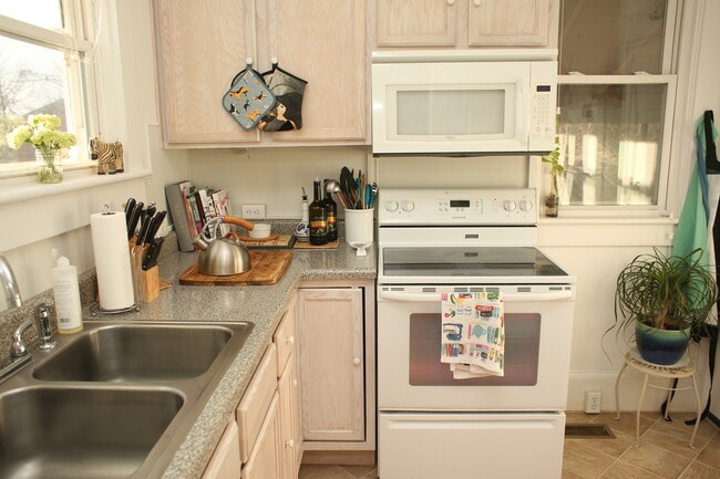 Photo - 119 Observatory Ave