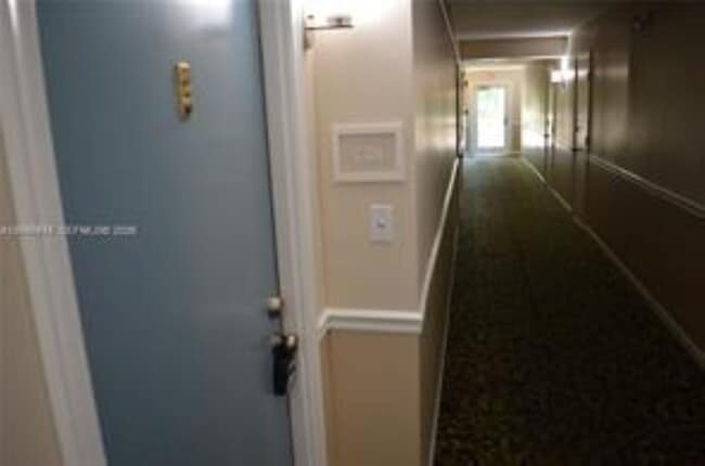 Photo - 9 NE 19th Ct Unidad 204C