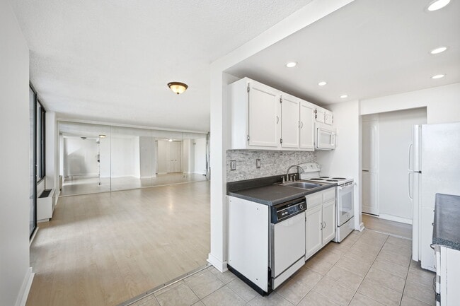 Photo - 300 Winston Dr Unit 8th Flr