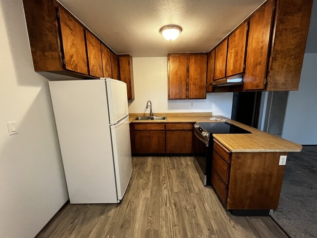 Photo - 616 Center St