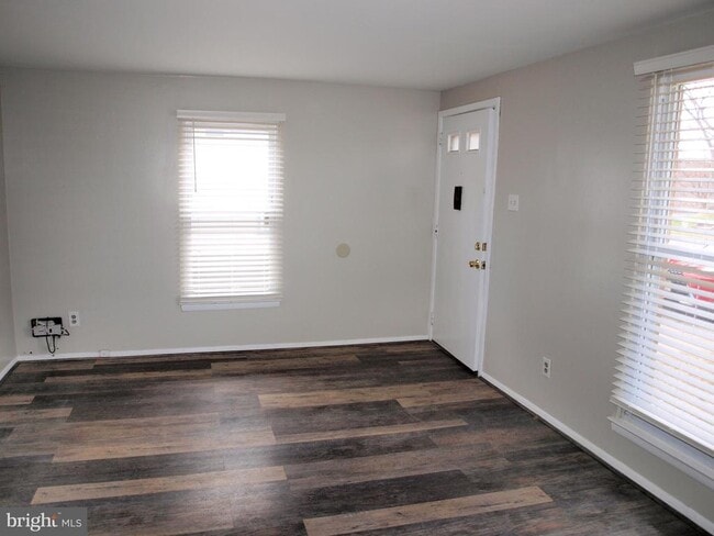 Photo - 12 W Wayne Terrace