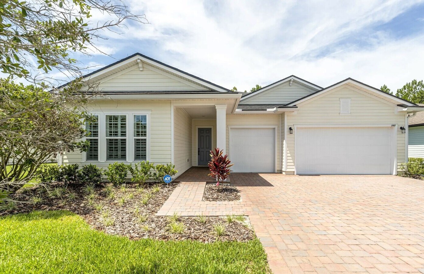 Beautiful 3 Bed / 2 Bath Home in Reverie a... - Beautiful 3 Bed / 2 Bath Home in Reverie a...