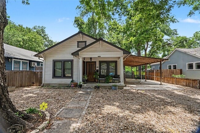 Photo - 2506 E Cesar Chavez St
