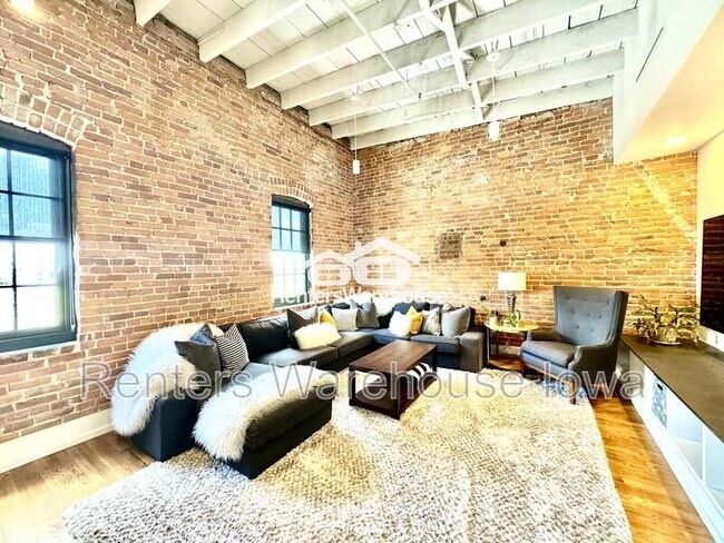 Photo - 112 SE 4th St Unit 301