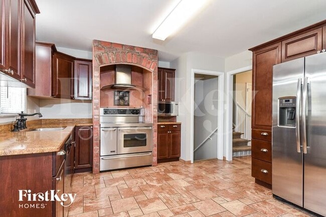 Photo - 1714 Clarendon Dr