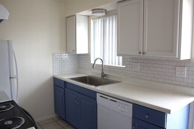 Photo - Pinon Terrace