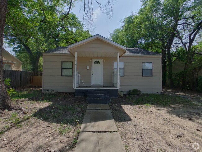 Building Photo - 4243 E Whitney Ln Rental