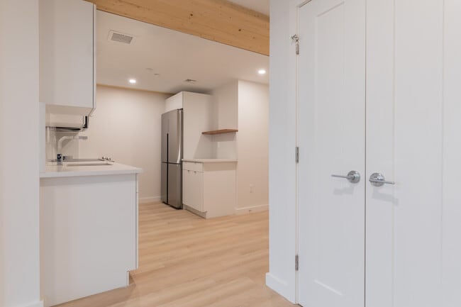 Photo - 20 E Lenox St Unit 704