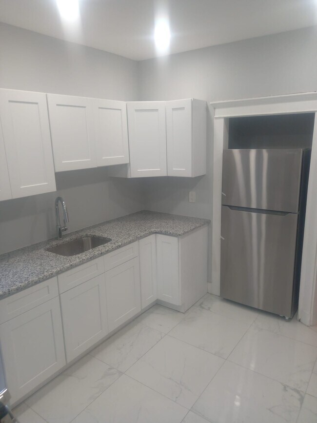 Photo - 183 N Munn Ave