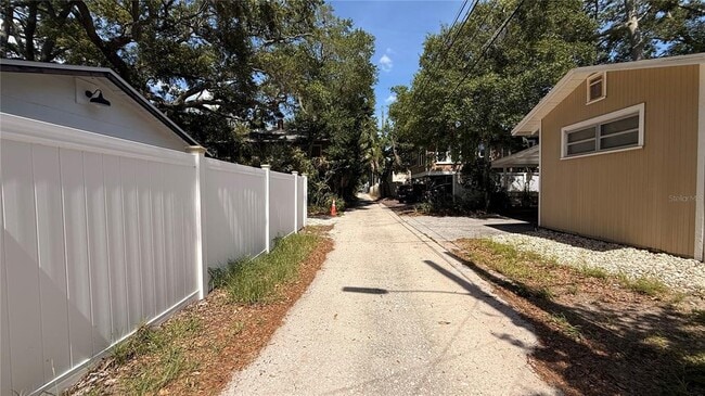 Photo - 905 Jones St