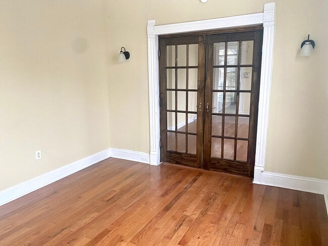 Photo - 800 Electric St Unit B