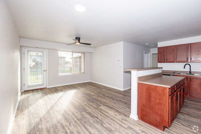 Building Photo - Meadowlark Rental