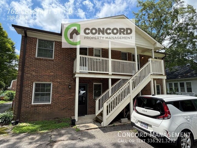 Photo - 762 Chestnut St Unit D