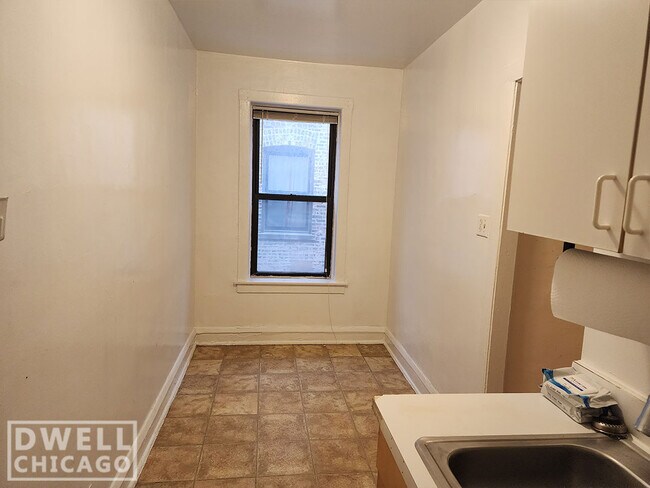 Photo - 3302 W Schubert Ave