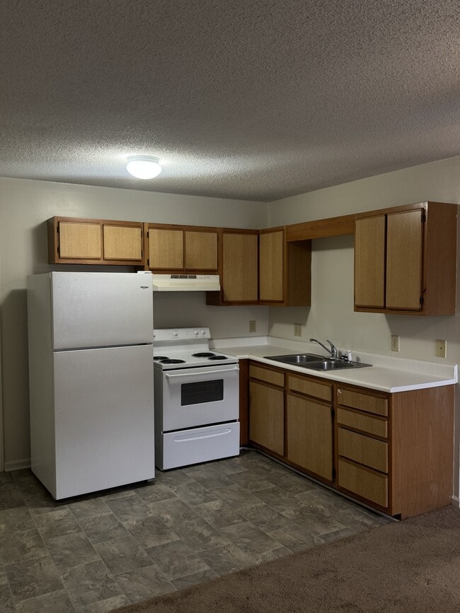 Building Photo - 712 Patton Cir Unit 34