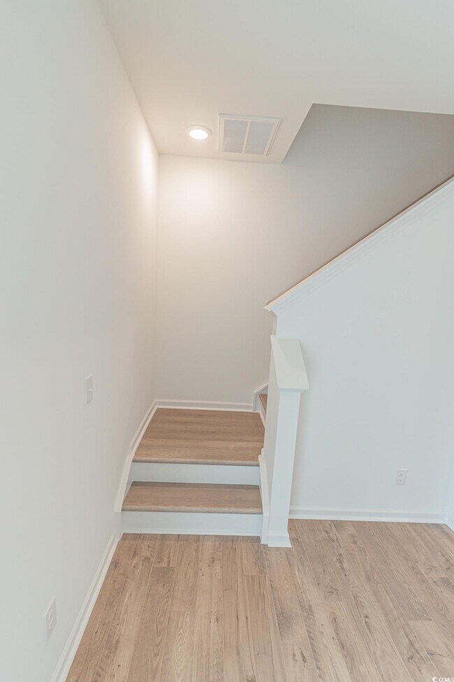 Photo - 195 Crescent Wy