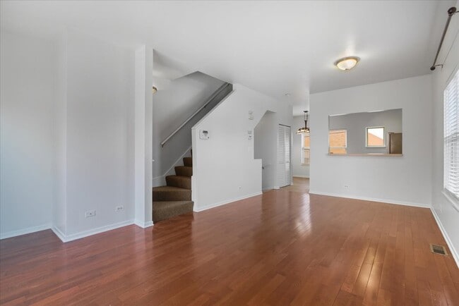 Photo - 4530 S Woodlawn Ave