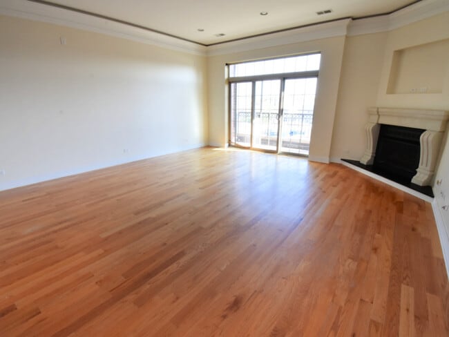 Photo - 4518 N Kedzie Ave