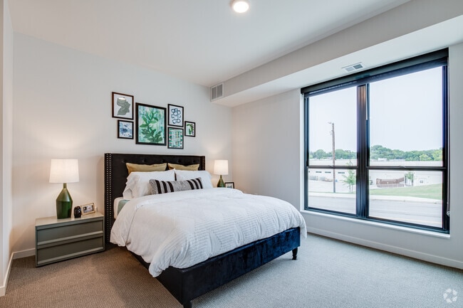 Parker Station Flats - 2BR,2BA - 1203SF (1B)