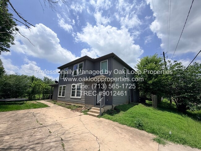 Building Photo - 5408 Groveton St Unit B