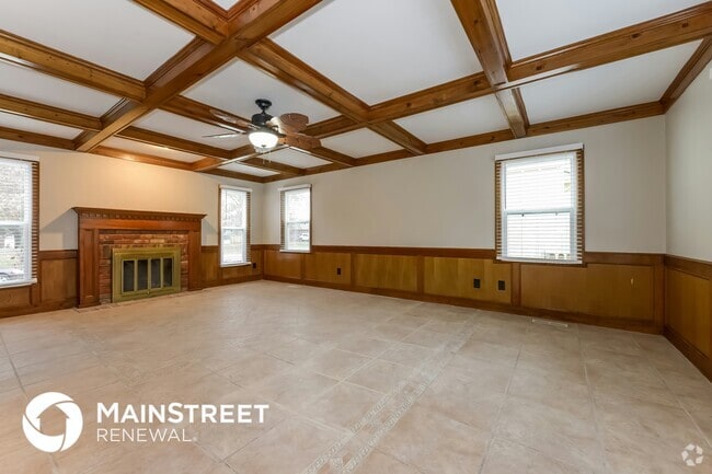 Building Photo - 1624 NE Debonair Dr Rental