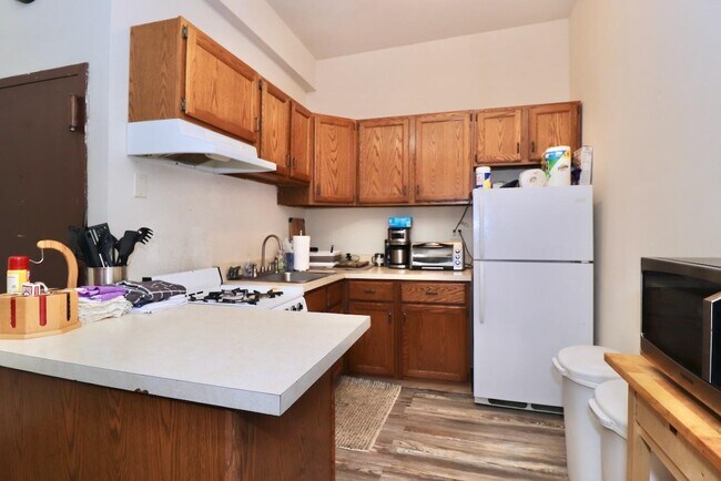 Photo - 415 1st St Unit 2R