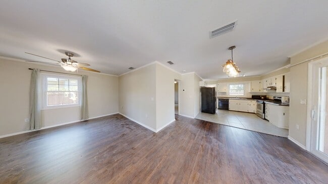 Photo - 2 Bedroom house for rent - Move in now - n...