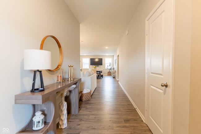 Photo - 354 Limerick Ln