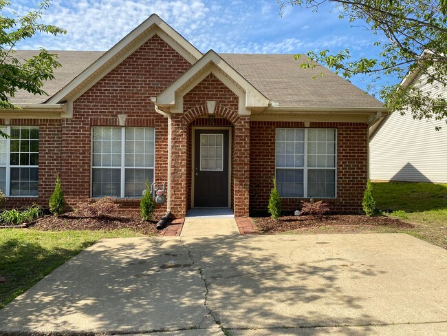 Townhome for Rent in Bessemer! Available t... - Townhome for Rent in Bessemer! Available t...