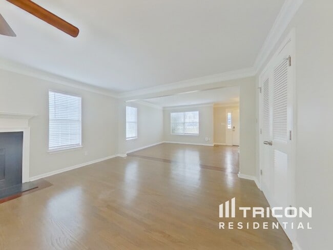 Photo - 1545 Elm Log Ct