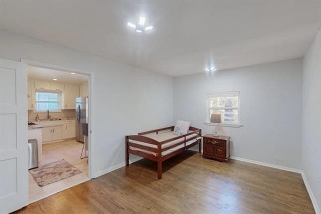 Photo - 3250 Binyon St